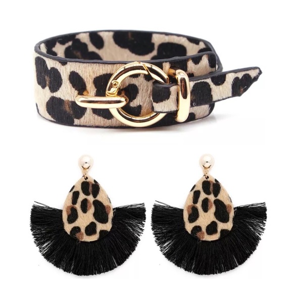 Jewelry - NEW!!! 🌸Stylish Leopard Earrings & Bracelet Set